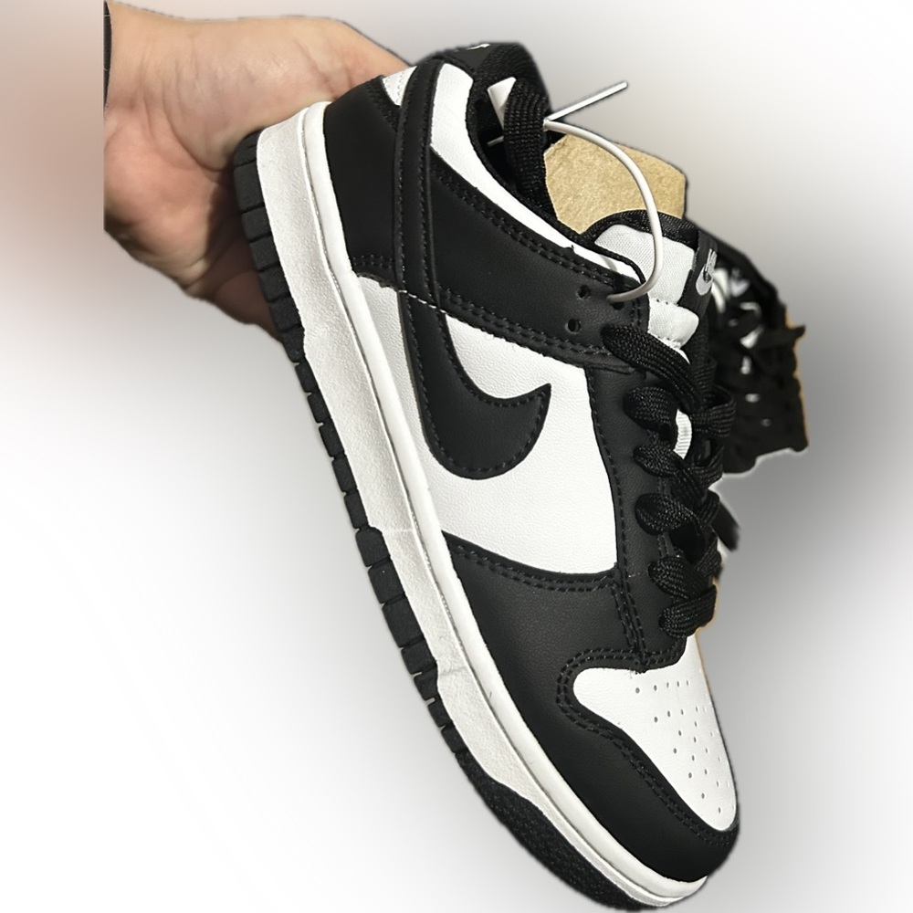 Nike dunks panda Size Women